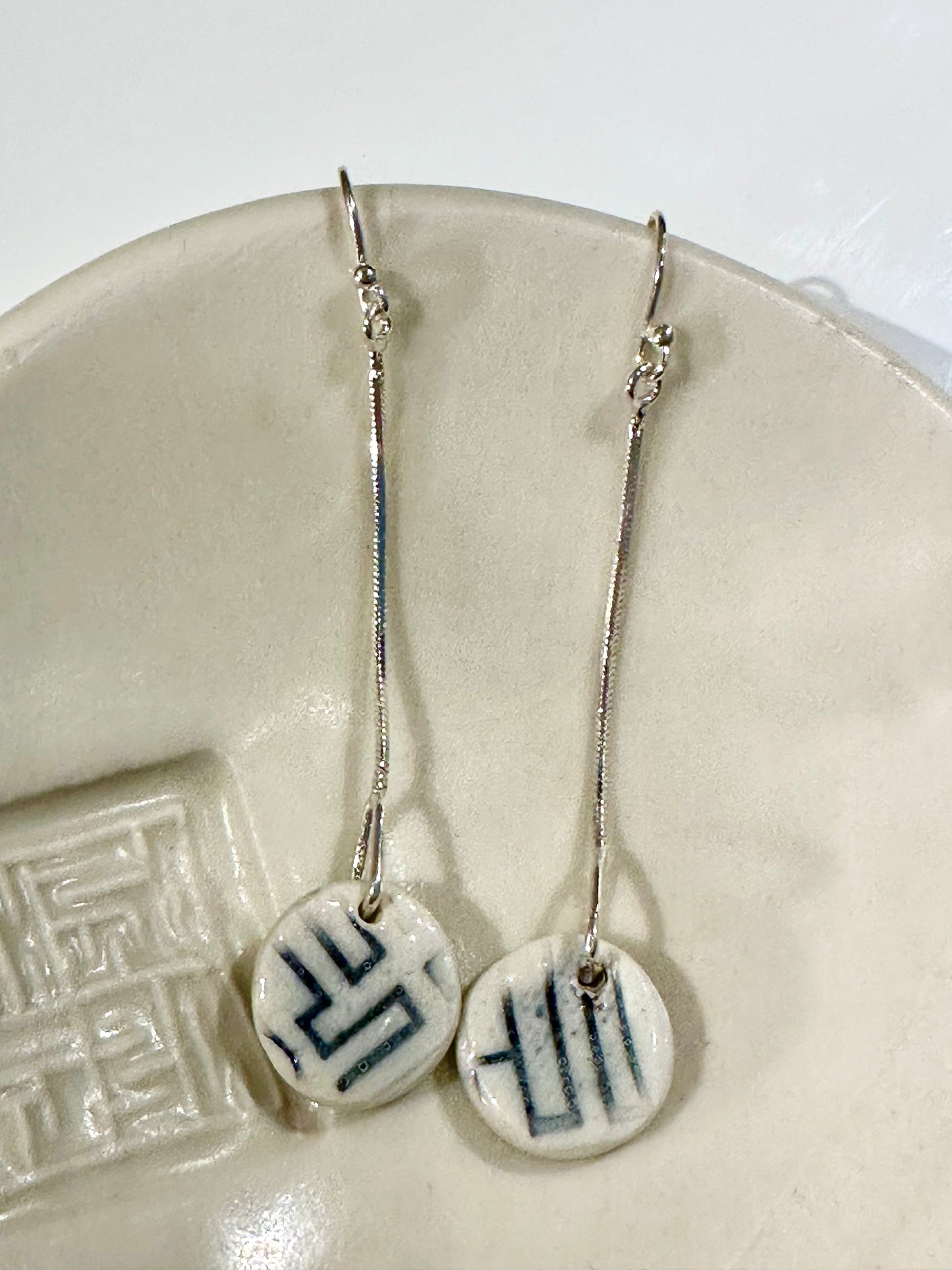 Boucles d'oreilles longues collection Fūdé Bleu