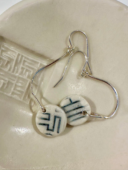 Boucles d'oreilles longues collection Fūdé Bleu