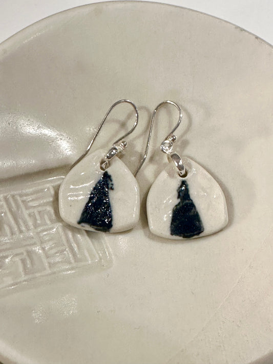 Boucles d'oreilles triangulaires collection Fūdé bleu